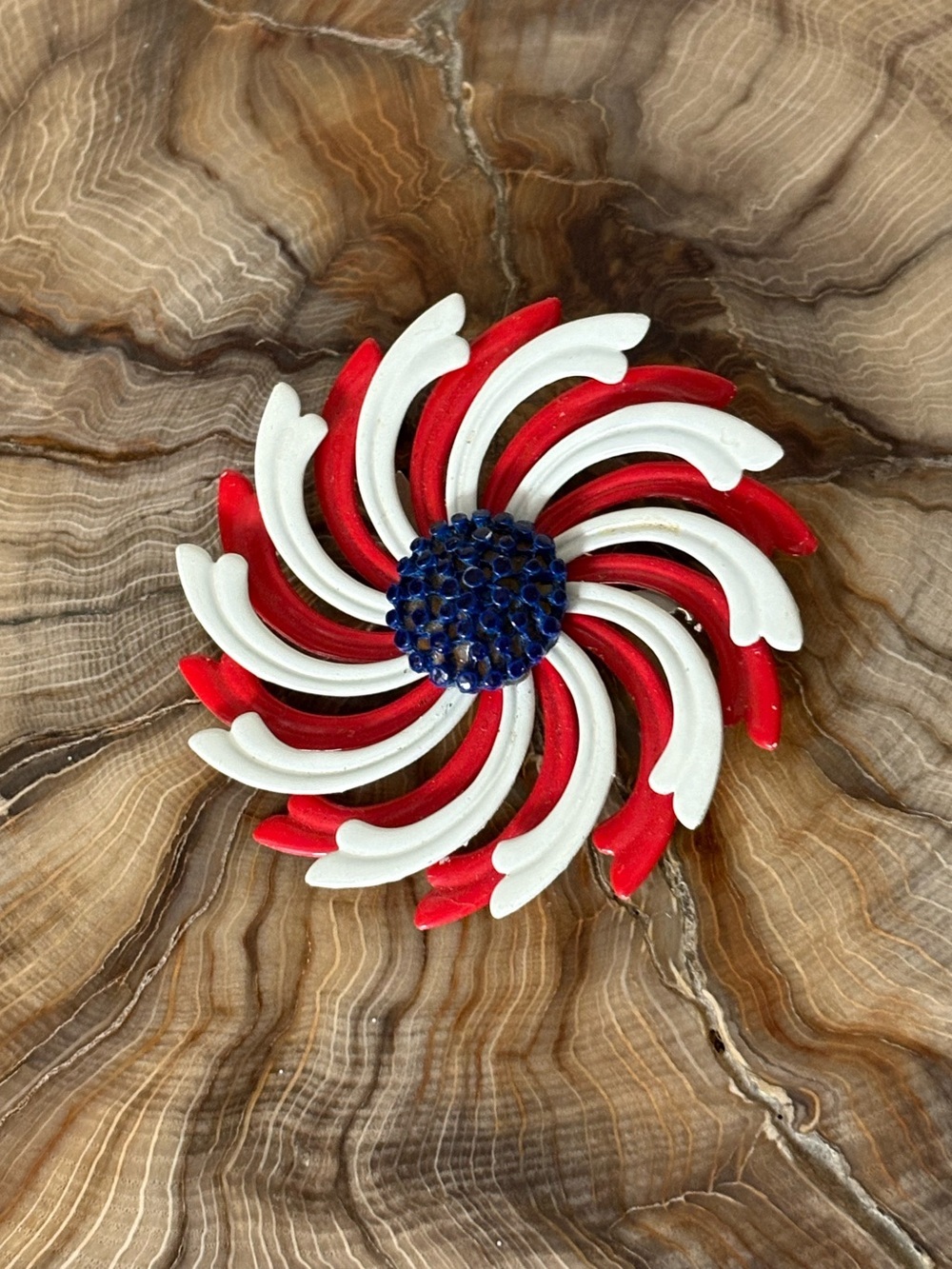 Vintage 60’s Patriotic Pinwheel Flower Power Swirl Brooch